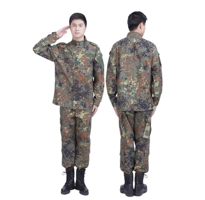 Die Militäruniform des Amerikaners selben als deutsche Armee-Band einheitliches Malaysia