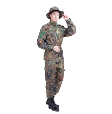 Die Militäruniform des Amerikaners selben als deutsche Armee-Band einheitliches Malaysia