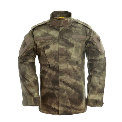 - Eine gute Lüftung, Militäruniform.